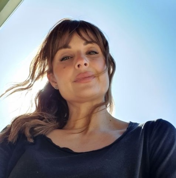 Meet your Posher, Danielle - Picture 1 of 1